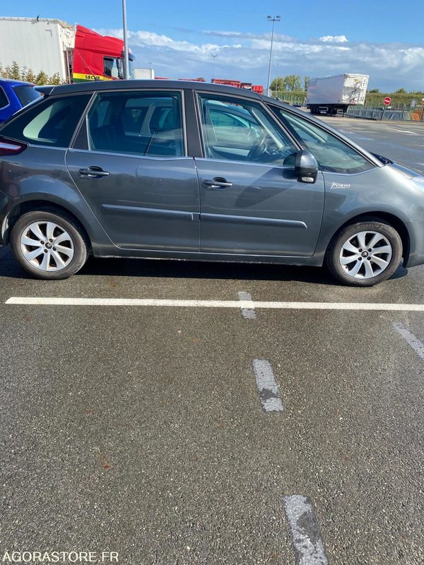 CITROEN PICASSO // CT-011-LS // 2013 - 215 102 KM - Automobil: obrázok 4 CITROEN PICASSO // CT-011-LS // 2013 - 215 102 KM - Automobil: obrázok 4