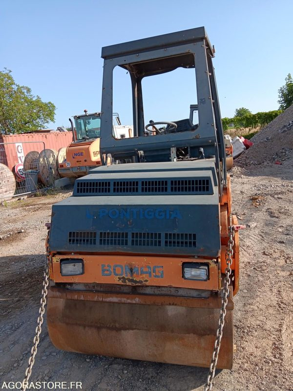 COMPACTEUR TANDEM BOMAG BW135AD -- 1998 -- 5955 HEURES - Valec: obrázok 2 COMPACTEUR TANDEM BOMAG BW135AD -- 1998 -- 5955 HEURES - Valec: obrázok 2