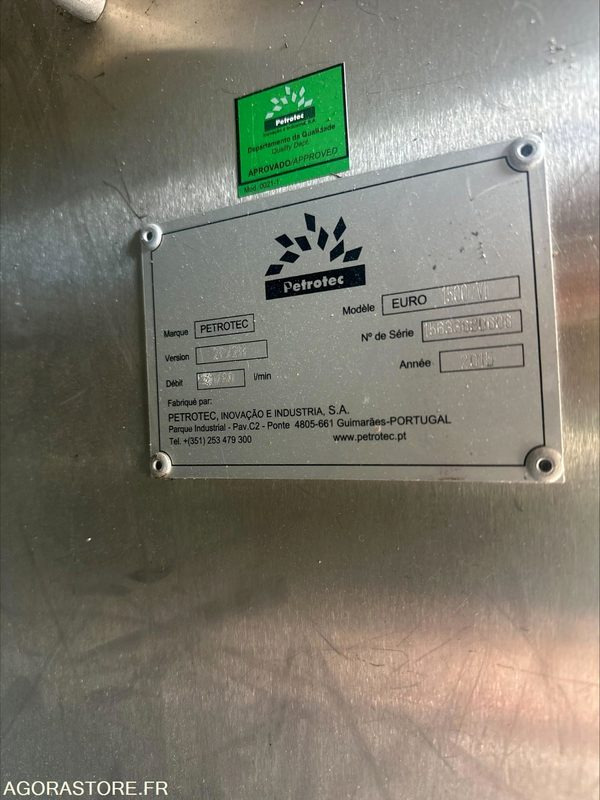 CONTAINER AVEC CUVE DE 40 000L & SYSTEME DE DISTRIBUTION CARBURANT - 2015 - Nástroj/ Vybavenie: obrázok 4 CONTAINER AVEC CUVE DE 40 000L & SYSTEME DE DISTRIBUTION CARBURANT - 2015 - Nástroj/ Vybavenie: obrázok 4