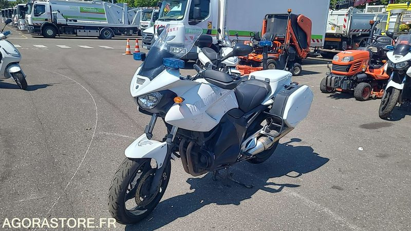 CR 974 YM - YAMAHA TDM900 - 2013 - 78951KM - Motocykel: obrázok 2 CR 974 YM - YAMAHA TDM900 - 2013 - 78951KM - Motocykel: obrázok 2