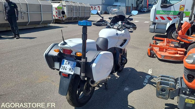 CV 384 MQ - YAMAHA TDM900 - 2013 - 69532KM - Motocykel: obrázok 4 CV 384 MQ - YAMAHA TDM900 - 2013 - 69532KM - Motocykel: obrázok 4