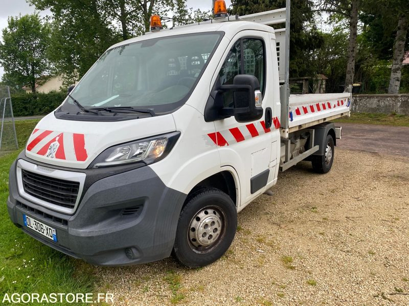 Camion benne Peugeot BOXER - 2014 - 70 000km - TURBO NEUF / PNEUS NEUFS - Dodávka sklápač: obrázok 1 Camion benne Peugeot BOXER - 2014 - 70 000km - TURBO NEUF / PNEUS NEUFS - Dodávka sklápač: obrázok 1