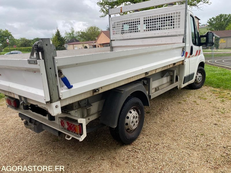 Camion benne Peugeot BOXER - 2014 - 70 000km - TURBO NEUF / PNEUS NEUFS - Dodávka sklápač: obrázok 2 Camion benne Peugeot BOXER - 2014 - 70 000km - TURBO NEUF / PNEUS NEUFS - Dodávka sklápač: obrázok 2