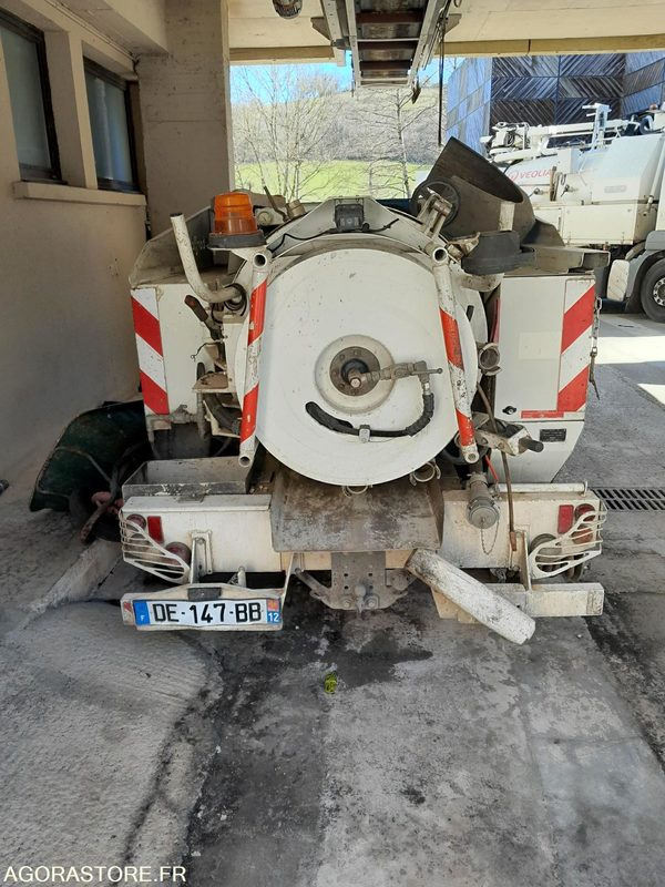 Camion hydrocureur LAND ROVER Defender - 2014 / 142 462 KM - Pick-up: obrázok 5 Camion hydrocureur LAND ROVER Defender - 2014 / 142 462 KM - Pick-up: obrázok 5
