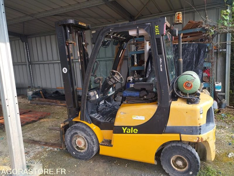 Chariot Élévateur YALE GLP25VX (2007) - Pour Pièces ou Réparation - Plynový vysokozdvižný vozík: obrázok 1 Chariot Élévateur YALE GLP25VX (2007) - Pour Pièces ou Réparation - Plynový vysokozdvižný vozík: obrázok 1