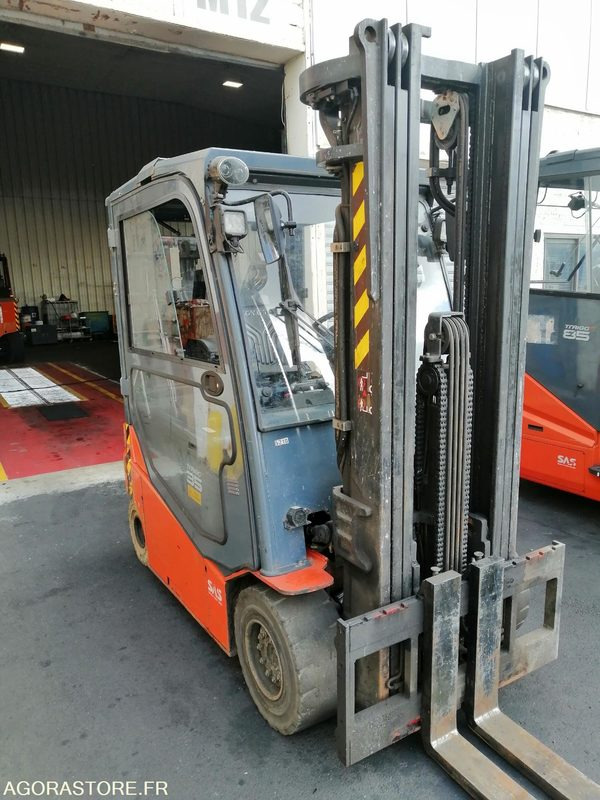 Chariot Toyota 8FBMT35 - 2015 (5210) - Elektrický vysokozdvižný vozík: obrázok 2 Chariot Toyota 8FBMT35 - 2015 (5210) - Elektrický vysokozdvižný vozík: obrázok 2