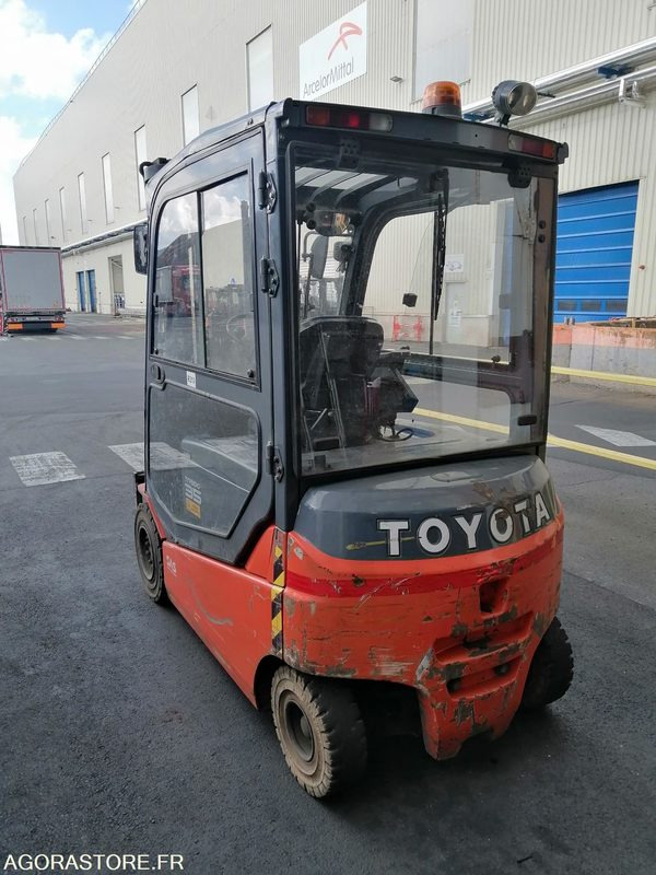 Chariot Toyota 8FBMT35 - 2015 (5210) - Elektrický vysokozdvižný vozík: obrázok 3 Chariot Toyota 8FBMT35 - 2015 (5210) - Elektrický vysokozdvižný vozík: obrázok 3