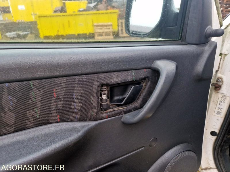 Citroën Berlingo - 124TF53 - Automobil: obrázok 5 Citroën Berlingo - 124TF53 - Automobil: obrázok 5