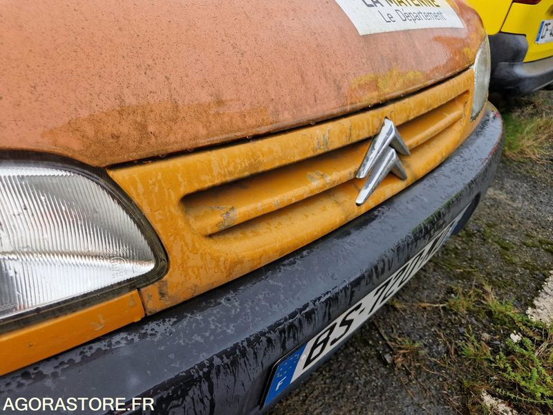 Citroën Berlingo- 128088 -2002- BS720MD - Malá dodávka: obrázok 4 Citroën Berlingo- 128088 -2002- BS720MD - Malá dodávka: obrázok 4