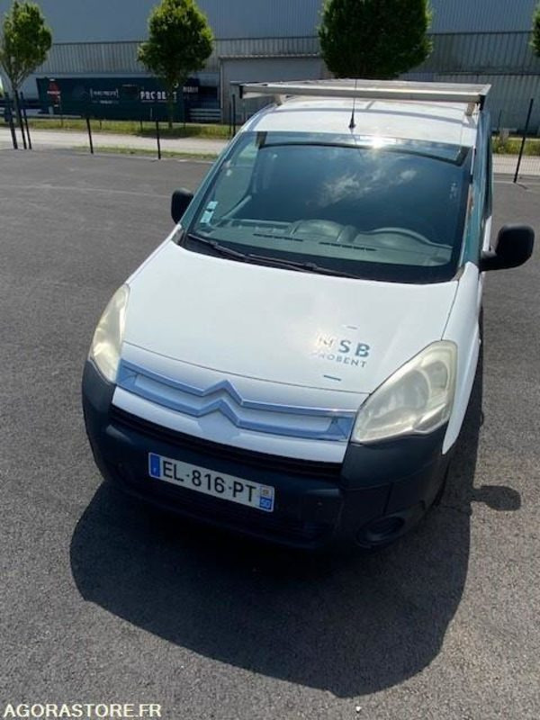 Citroën Berlingo 2012 / 125294 Km - Malá dodávka: obrázok 4 Citroën Berlingo 2012 / 125294 Km - Malá dodávka: obrázok 4