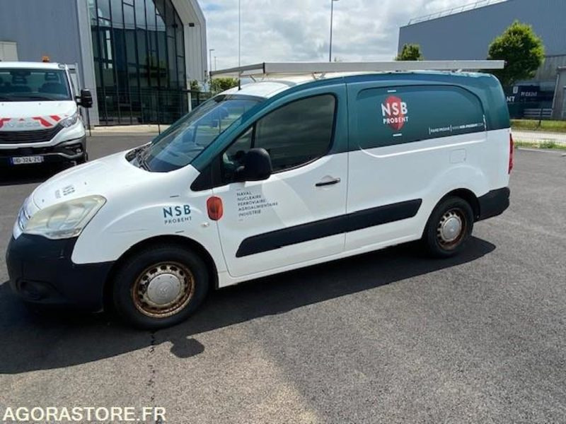 Citroën Berlingo 2012 / 125294 Km - Malá dodávka: obrázok 3 Citroën Berlingo 2012 / 125294 Km - Malá dodávka: obrázok 3