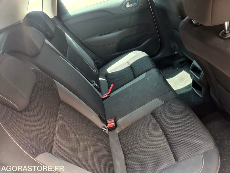 Citroën C4 EV-500-GR - véhicule non roulant - Automobil: obrázok 4 Citroën C4 EV-500-GR - véhicule non roulant - Automobil: obrázok 4