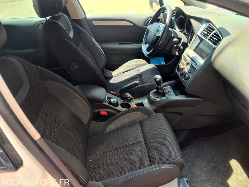 Citroën C4 EV-500-GR - véhicule non roulant - Automobil: obrázok 3 Citroën C4 EV-500-GR - véhicule non roulant - Automobil: obrázok 3