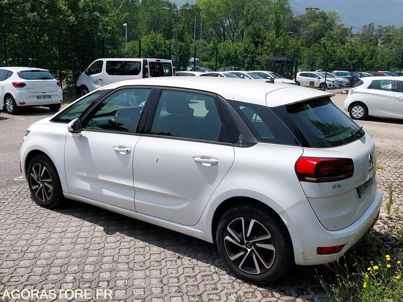 Citroën C4 Picasso ER-989-EF de 2017 (206 956 kms) - Automobil: obrázok 5 Citroën C4 Picasso ER-989-EF de 2017 (206 956 kms) - Automobil: obrázok 5