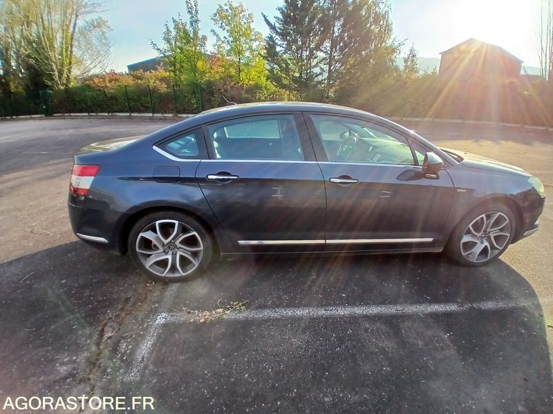 Citroën C5 – Diesel – 2016-217 349 km - Automobil: obrázok 3 Citroën C5 – Diesel – 2016-217 349 km - Automobil: obrázok 3