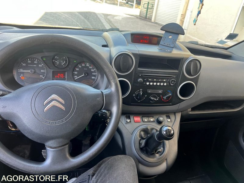Citroen berlingo - 2016 - 76000km - Automobil: obrázok 2 Citroen berlingo - 2016 - 76000km - Automobil: obrázok 2