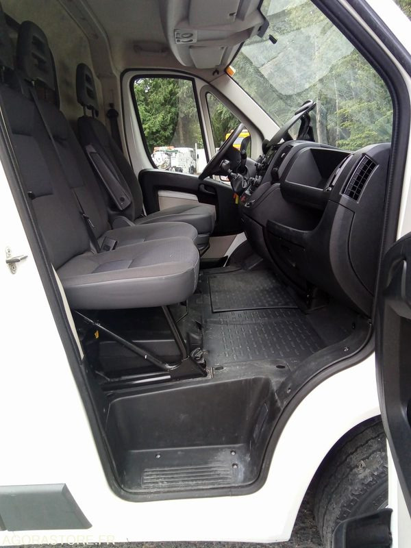 Citroen jumper 2,2 HDi 100 l1h1 77540 kms garanties HS Non ROULANT - Furgon: obrázok 2 Citroen jumper 2,2 HDi 100 l1h1 77540 kms garanties HS Non ROULANT - Furgon: obrázok 2