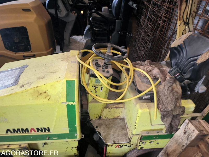 Compacteur autoporté 2 billes - Valec: obrázok 2 Compacteur autoporté 2 billes - Valec: obrázok 2