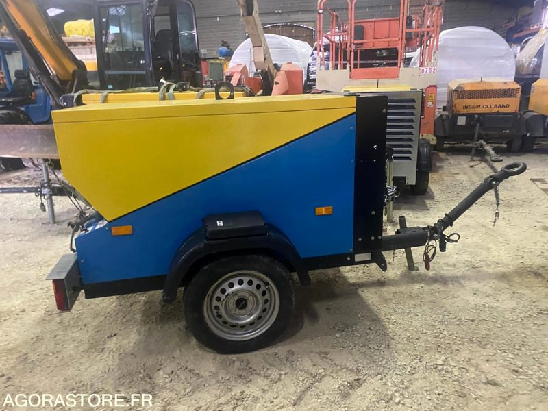 Compresseur MAC3 2.5m3 - 2018 - 112 heures - Vzduchový kompresor: obrázok 1 Compresseur MAC3 2.5m3 - 2018 - 112 heures - Vzduchový kompresor: obrázok 1