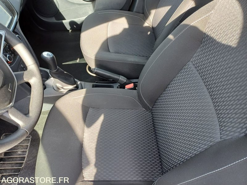 DACIA SANDERO EW-951-JH - 2018 - 179 000 km - Automobil: obrázok 4 DACIA SANDERO EW-951-JH - 2018 - 179 000 km - Automobil: obrázok 4