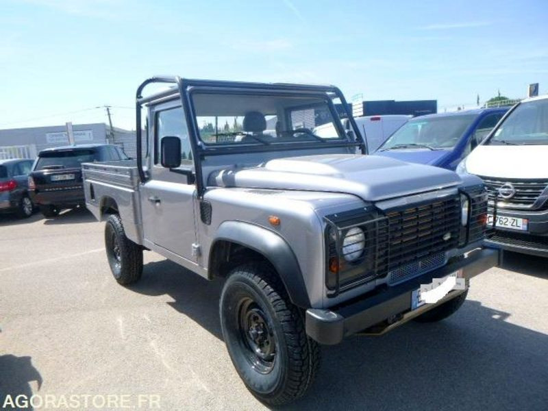 DEFENDER -Land Rover - 2011 - 131930km - 122ch - BON ETAT - SUV: obrázok 1 DEFENDER -Land Rover - 2011 - 131930km - 122ch - BON ETAT - SUV: obrázok 1