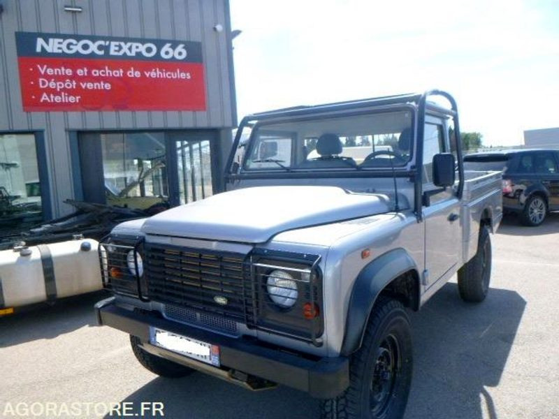 DEFENDER -Land Rover - 2011 - 131930km - 122ch - BON ETAT - SUV: obrázok 2 DEFENDER -Land Rover - 2011 - 131930km - 122ch - BON ETAT - SUV: obrázok 2