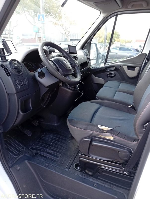 DT-542-NF - Roulant - Renault Master - VASP - 462 946 Kms - Sanitka: obrázok 5 DT-542-NF - Roulant - Renault Master - VASP - 462 946 Kms - Sanitka: obrázok 5