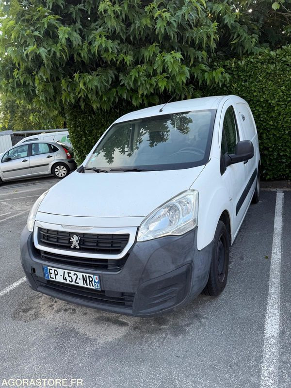Utilitaire Peugeot Partner 28/07/2017 - 183333 kms - Dodávka: obrázok 1 Utilitaire Peugeot Partner 28/07/2017 - 183333 kms - Dodávka: obrázok 1
