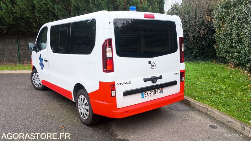 EK-210-TQ - Roulant - OPEL VIVARO - VASP - 508 459 Kms - Sanitka: obrázok 5 EK-210-TQ - Roulant - OPEL VIVARO - VASP - 508 459 Kms - Sanitka: obrázok 5