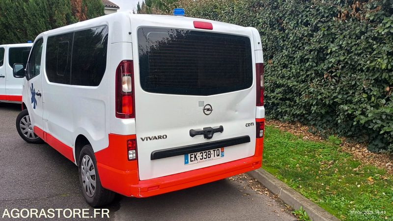 EK-338-TQ - Roulant - OPEL VIVARO - VASP - 510 896 Kms - Sanitka: obrázok 3 EK-338-TQ - Roulant - OPEL VIVARO - VASP - 510 896 Kms - Sanitka: obrázok 3