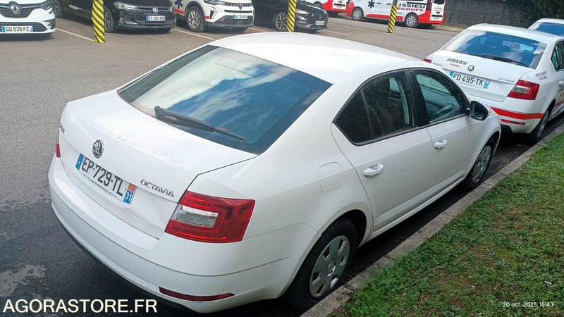EP-729-TL - Non Roulant - SKODA OCTAVIA - VP -  349 390 Kms - Automobil: obrázok 4 EP-729-TL - Non Roulant - SKODA OCTAVIA - VP -  349 390 Kms - Automobil: obrázok 4