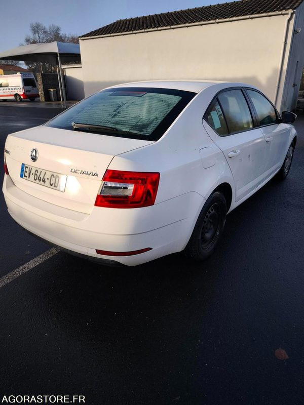Automobil EV-644-CD - Non Roulant - SKODA OCTAVIA - VP - 339 260 Kms: obrázok 6