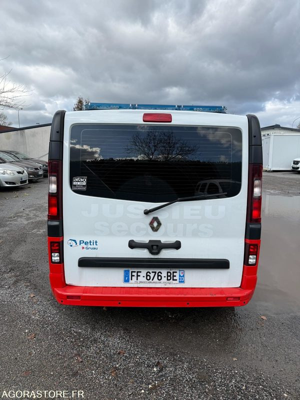 FF-676-BE - Non Roulant - RENAULT TRAFIC - VASP - 292 114 Kms - Sanitka: obrázok 5 FF-676-BE - Non Roulant - RENAULT TRAFIC - VASP - 292 114 Kms - Sanitka: obrázok 5