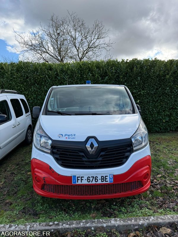 FF-676-BE - Non Roulant - RENAULT TRAFIC - VASP - 292 114 Kms - Sanitka: obrázok 3 FF-676-BE - Non Roulant - RENAULT TRAFIC - VASP - 292 114 Kms - Sanitka: obrázok 3