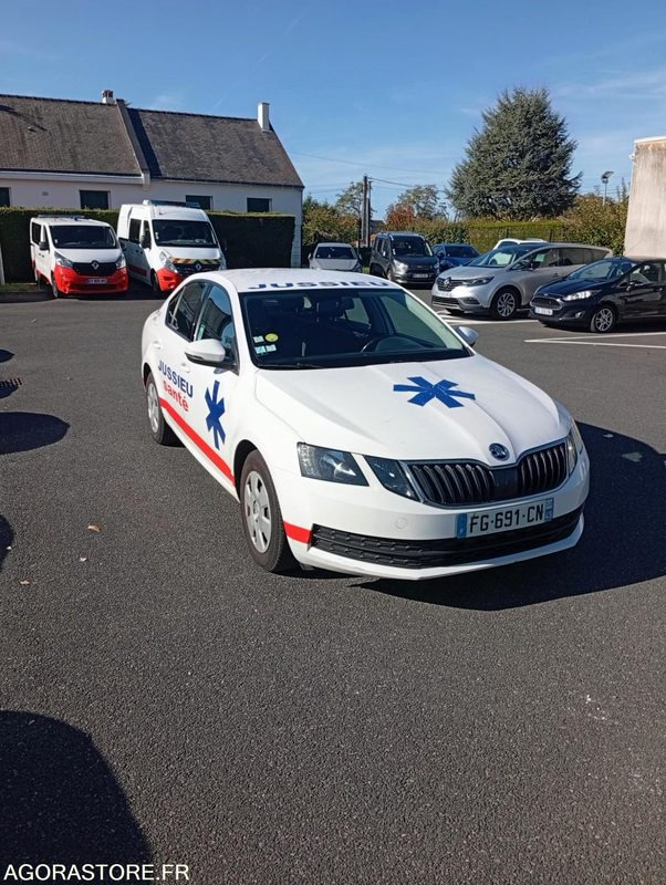FG-691-CN - Roulant - SKODA Octavia - VP - 395 000 Kms - Automobil: obrázok 1 FG-691-CN - Roulant - SKODA Octavia - VP - 395 000 Kms - Automobil: obrázok 1