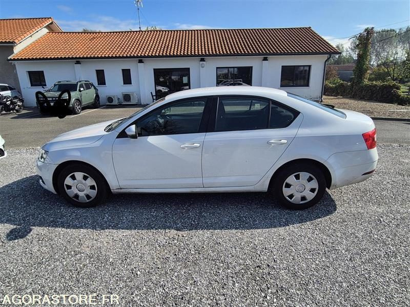 FJ-454-NP - Roulant - SKODA OCTAVIA - VP - 356 670 Kms - Automobil: obrázok 2 FJ-454-NP - Roulant - SKODA OCTAVIA - VP - 356 670 Kms - Automobil: obrázok 2