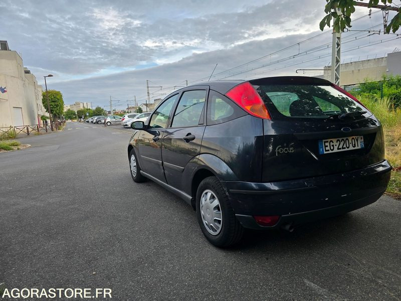 FORD FOCUS 1.6 - ESSENCE - 158 000 KM - Automobil: obrázok 2 FORD FOCUS 1.6 - ESSENCE - 158 000 KM - Automobil: obrázok 2