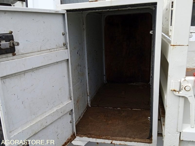 FORD TRANSIT BENNE ET COFFRE - 115cv BV Méca - Année 2008 - 147000kms - Dodávka sklápač: obrázok 5 FORD TRANSIT BENNE ET COFFRE - 115cv BV Méca - Année 2008 - 147000kms - Dodávka sklápač: obrázok 5