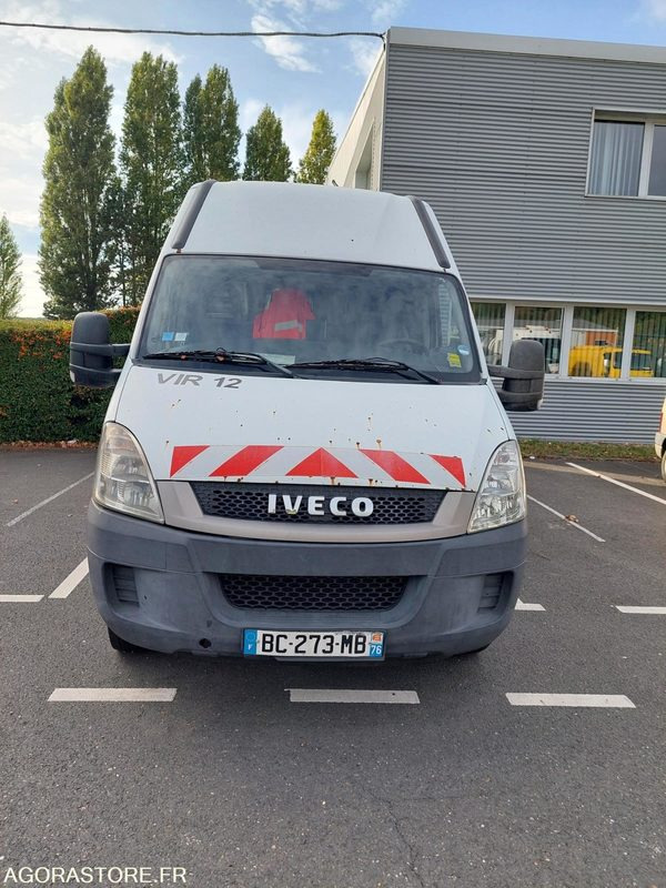 FOURGON IVECO AVEC GROUPE HP 371482 KMS / BC273MB (VENTE EXPORT UNIQUEMENT) - Furgon: obrázok 1 FOURGON IVECO AVEC GROUPE HP 371482 KMS / BC273MB (VENTE EXPORT UNIQUEMENT) - Furgon: obrázok 1