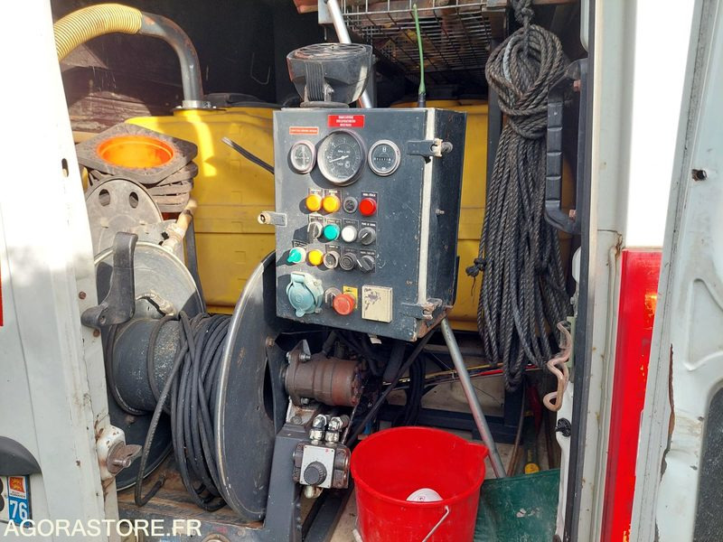 FOURGON IVECO AVEC GROUPE HP 371482 KMS / BC273MB (VENTE EXPORT UNIQUEMENT) - Furgon: obrázok 5 FOURGON IVECO AVEC GROUPE HP 371482 KMS / BC273MB (VENTE EXPORT UNIQUEMENT) - Furgon: obrázok 5