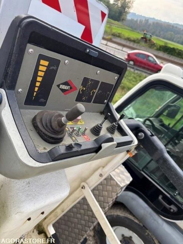 FOURGON NACELLE RENAULT MASTER ET NACELLE VERSALIFT 11.3 M 2019 110329 KM - Automobilová plošina: obrázok 2 FOURGON NACELLE RENAULT MASTER ET NACELLE VERSALIFT 11.3 M 2019 110329 KM - Automobilová plošina: obrázok 2