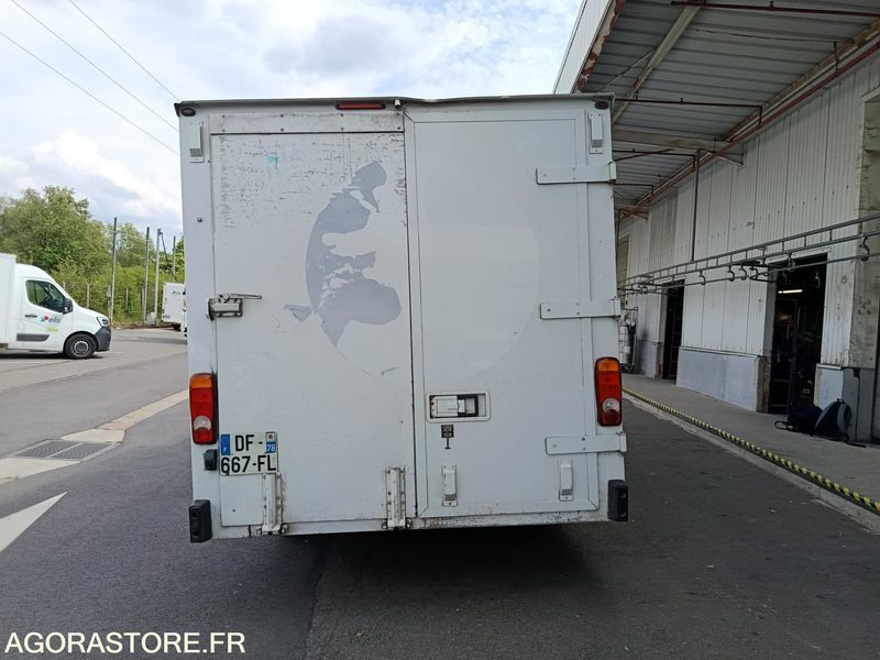 FOURGON RENAULT MASTER- 2014 - DF667FL- 286495 KM - Furgon: obrázok 4 FOURGON RENAULT MASTER- 2014 - DF667FL- 286495 KM - Furgon: obrázok 4