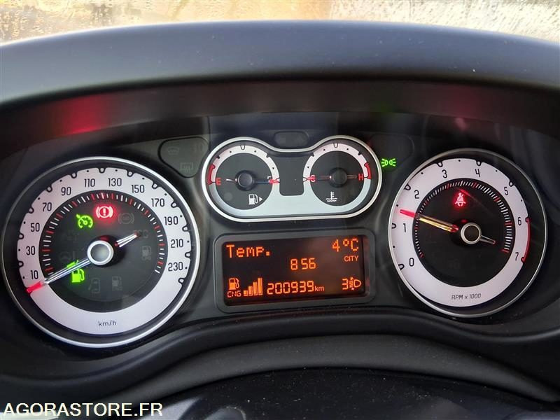 Fiat 500 L GNV POPSTAR MINISPACE DE 2016 - Automobil: obrázok 4 Fiat 500 L GNV POPSTAR MINISPACE DE 2016 - Automobil: obrázok 4