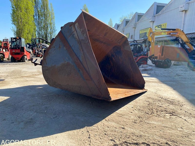 GODET GRAND VOLUME POUR CHARIOT ELEVATEUR - Année 1996 - Stavebné zariadenia: obrázok 2 GODET GRAND VOLUME POUR CHARIOT ELEVATEUR - Année 1996 - Stavebné zariadenia: obrázok 2