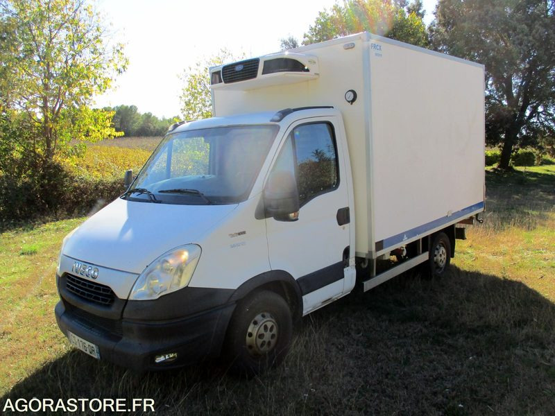 IVECO 35S13 de 2013 426915Kms "d'autoroute"chassis cabine frigorifique - Chladiarenská dodávka: obrázok 1 IVECO 35S13 de 2013 426915Kms "d'autoroute"chassis cabine frigorifique - Chladiarenská dodávka: obrázok 1