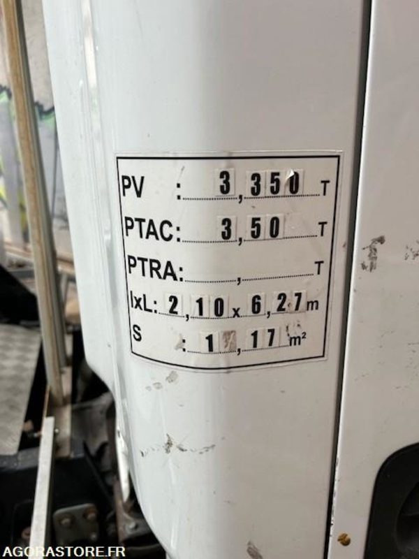 CAMION NACELLE NISSAN IMER P 23 AS 11 2013 20 000 KM - Iné stroje: obrázok 4 CAMION NACELLE NISSAN IMER P 23 AS 11 2013 20 000 KM - Iné stroje: obrázok 4