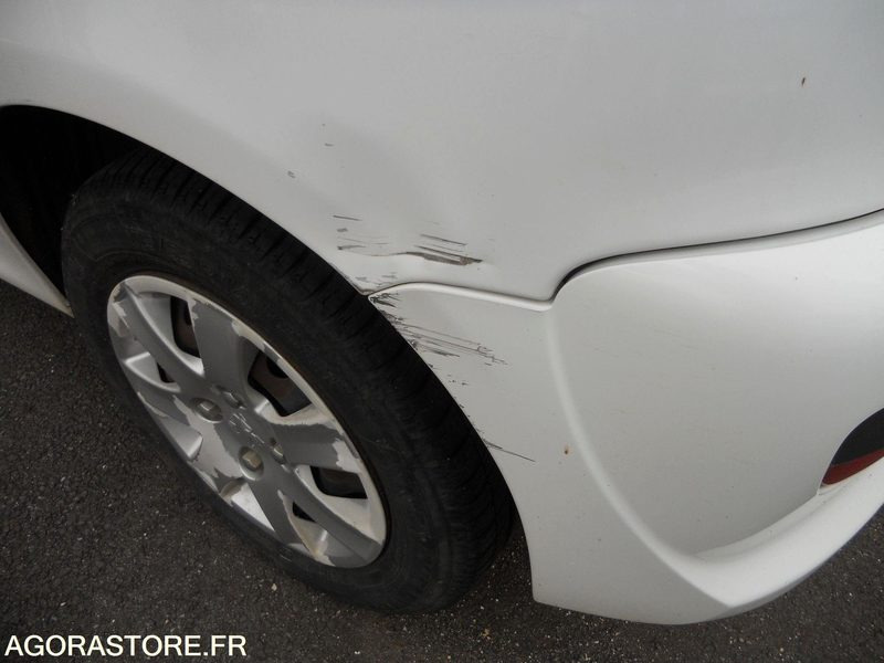 LOT 9 SLT - PEUGEOT 206+ GENERATION - Automobil: obrázok 5 LOT 9 SLT - PEUGEOT 206+ GENERATION - Automobil: obrázok 5