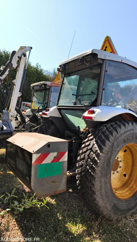 Lot Renault - Tracteur ergos 110-CF 056 - 2001 - 11404 et CHARGEUR FAUCHEUX TRF0 - Traktor: obrázok 5 Lot Renault - Tracteur ergos 110-CF 056 - 2001 - 11404 et CHARGEUR FAUCHEUX TRF0 - Traktor: obrázok 5