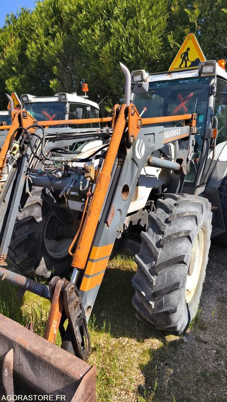 Lot Renault - Tracteur ergos 110-CF 056 - 2001 - 11404 et CHARGEUR FAUCHEUX TRF0 - Traktor: obrázok 2 Lot Renault - Tracteur ergos 110-CF 056 - 2001 - 11404 et CHARGEUR FAUCHEUX TRF0 - Traktor: obrázok 2