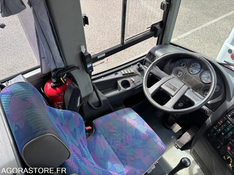 Lot de 3 minibus Mercedes mago et otokar navigo - Minibus, Mikrobus: obrázok 4 Lot de 3 minibus Mercedes mago et otokar navigo - Minibus, Mikrobus: obrázok 4